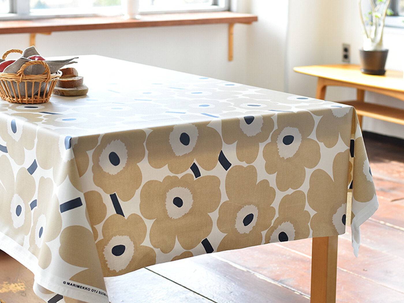 マリメッコ テーブルクロス ロッキ マリメッコ テーブルクロス ロッキ