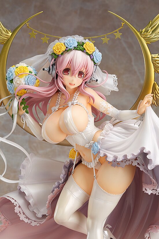 Super Sonico Wedding Ver. Figure: Good Smile Company - Tokyo Otaku