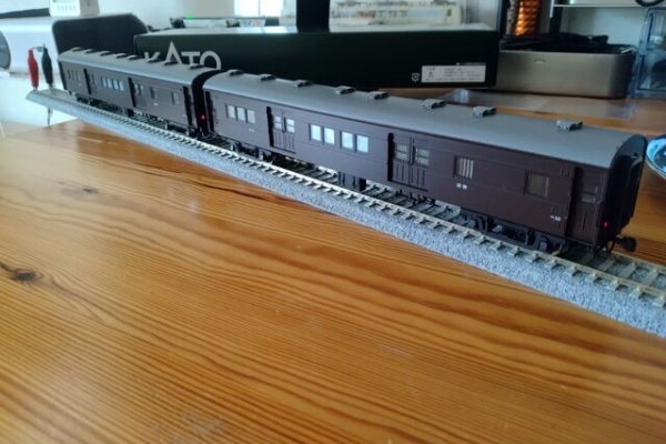 クローゼットの中の鉄道模型 - KATO マニ60 350 ・マニ61 350 荷物車