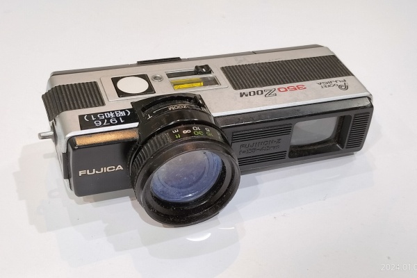 Extinct Media Museum Tokyo - 110 Film Camera：110フィルムカメラ