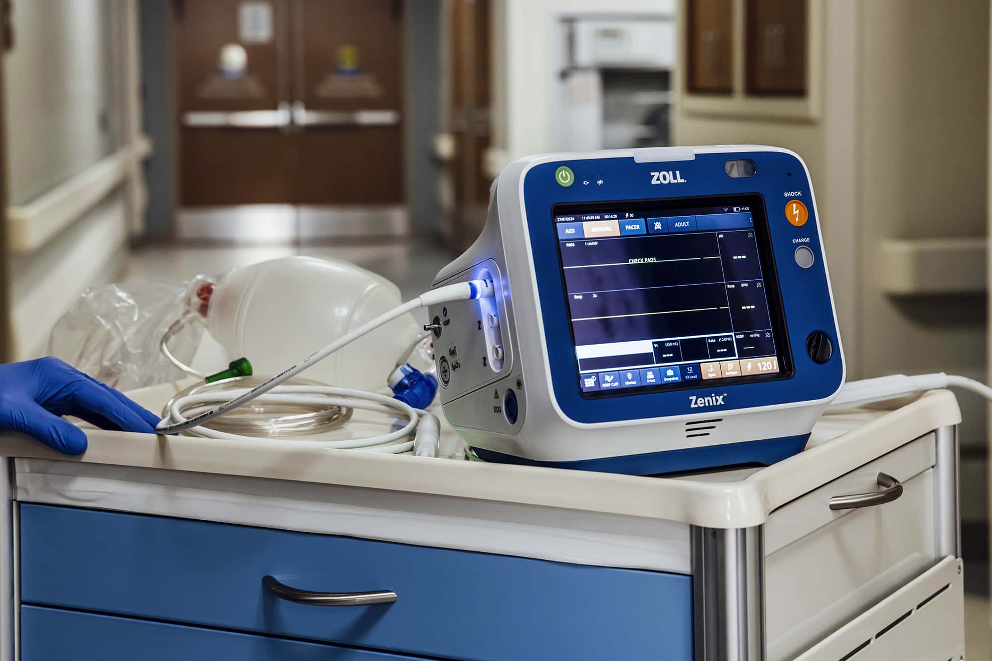 Zoll Zenix Monitor/Defibrillator Gets FDA Premarket Approval | RT