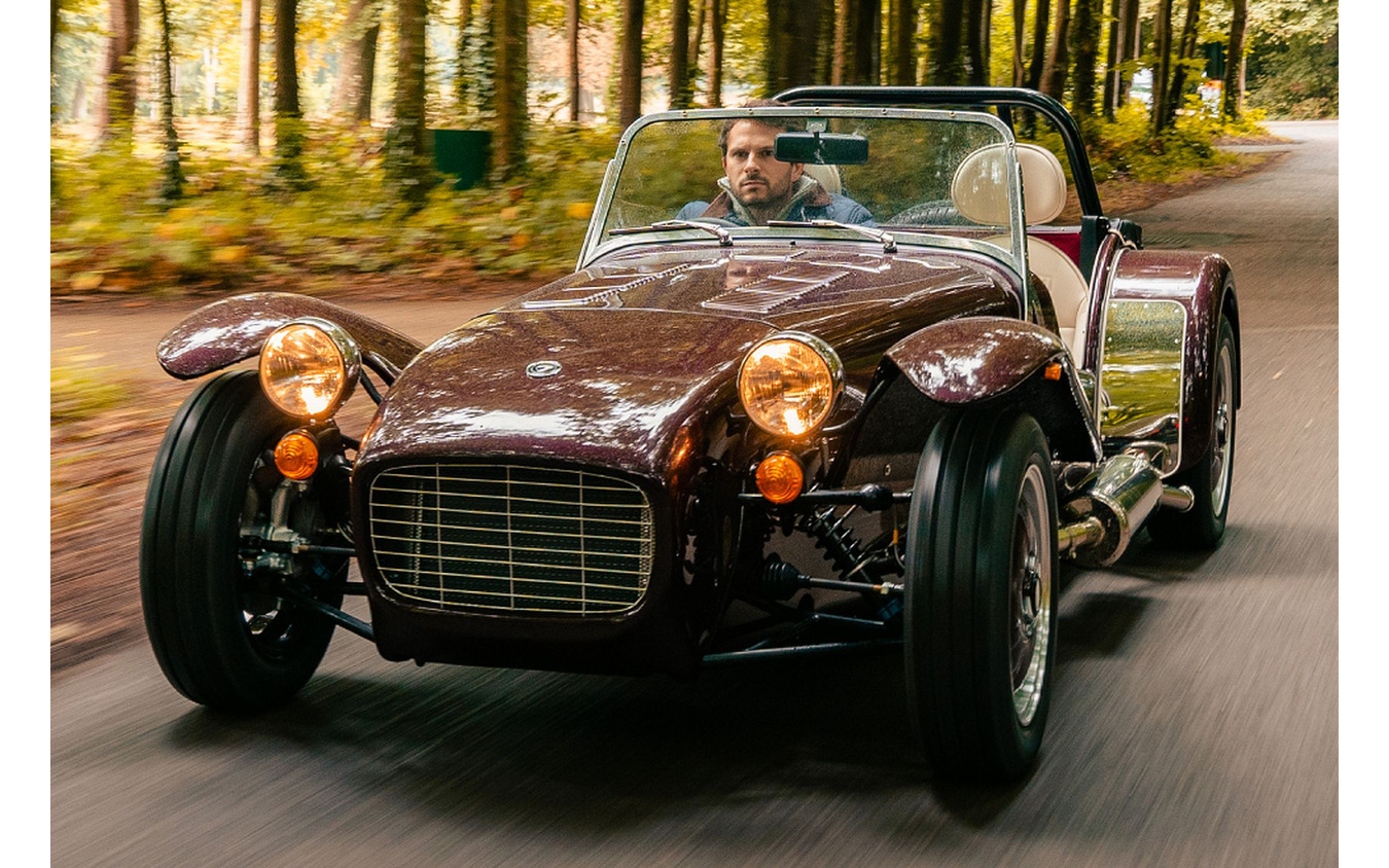 スズキ製エンジン搭載のケータハム『セブン』、車両重量は440kg…グッド