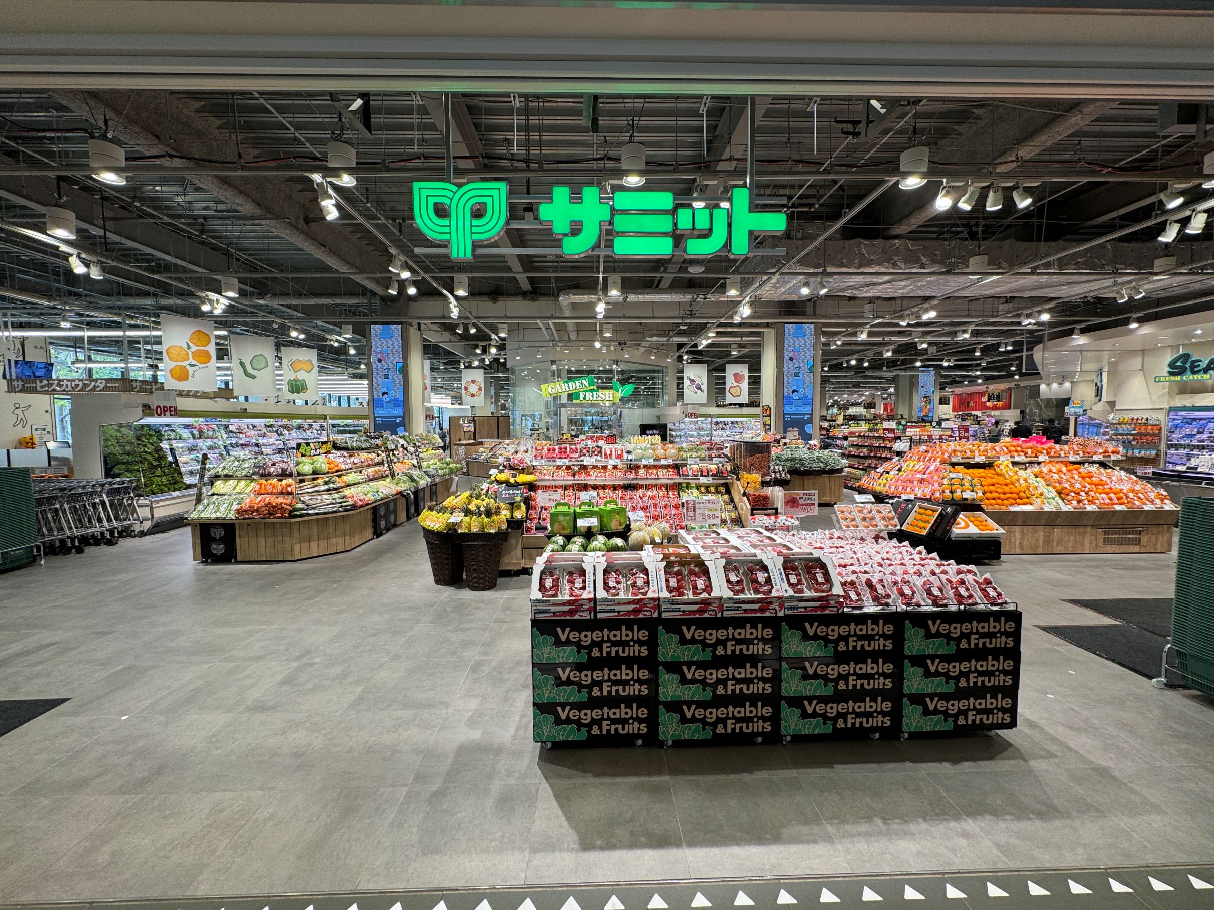 サミットストアららテラスHARUMI FLAG店がオープン、中央区に初出店の