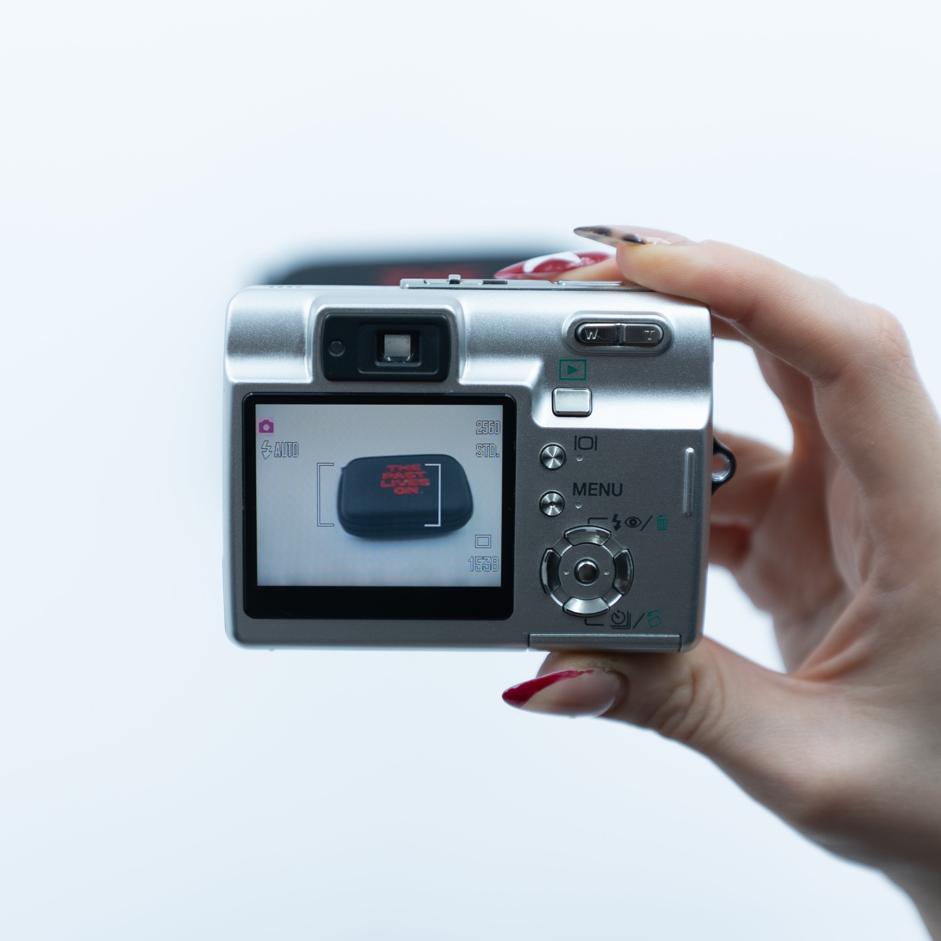 Konica Minolta DiMAGE X50 – Retro Camera Land
