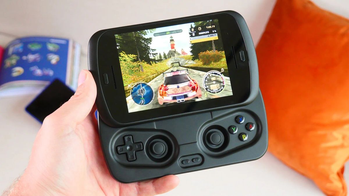 ANBERNIC RG Slide Review - A PSP Go-Like Android Handheld