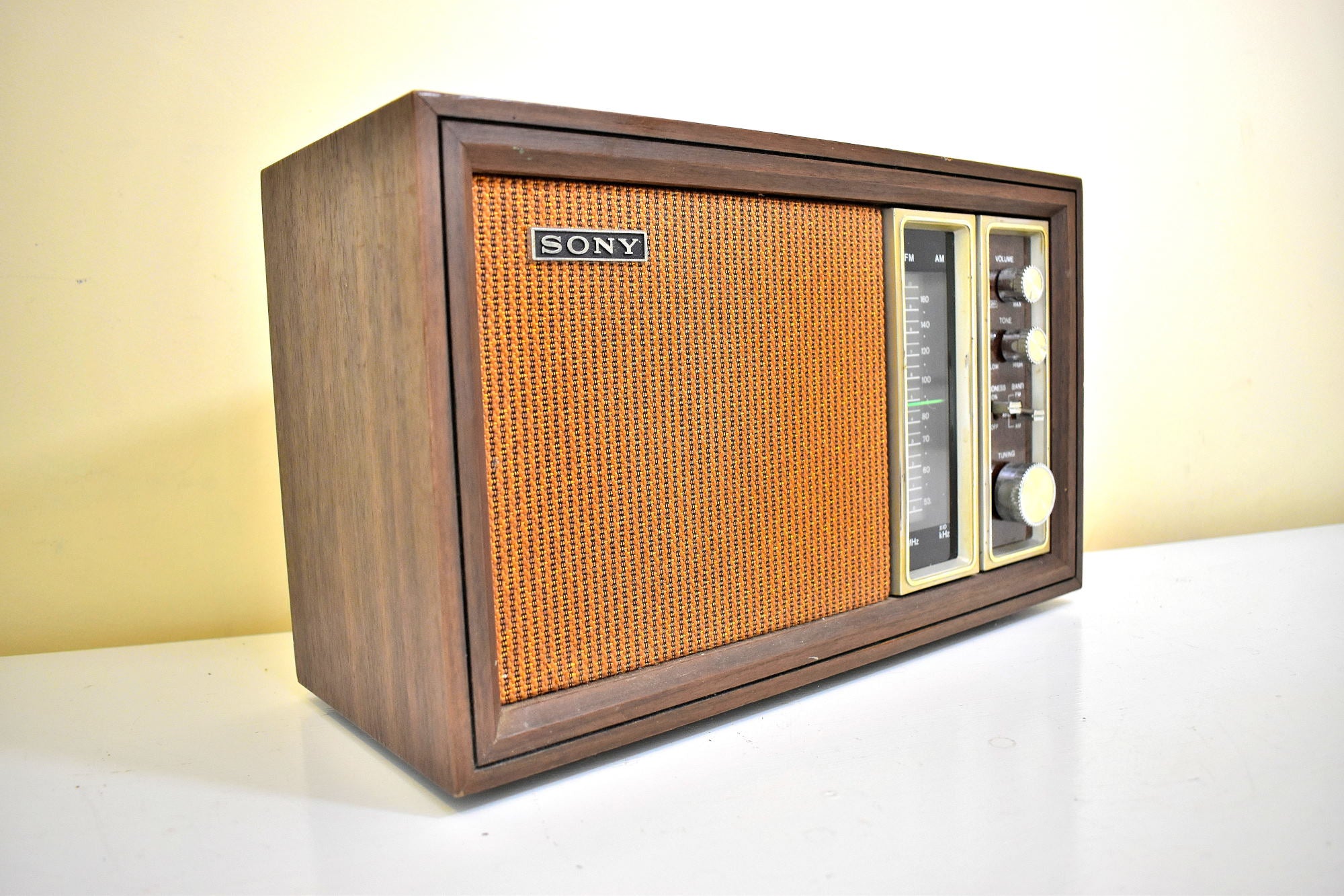 Sony Only! 1975-1977 Sony Model TFM-9440W AM/FM Solid State