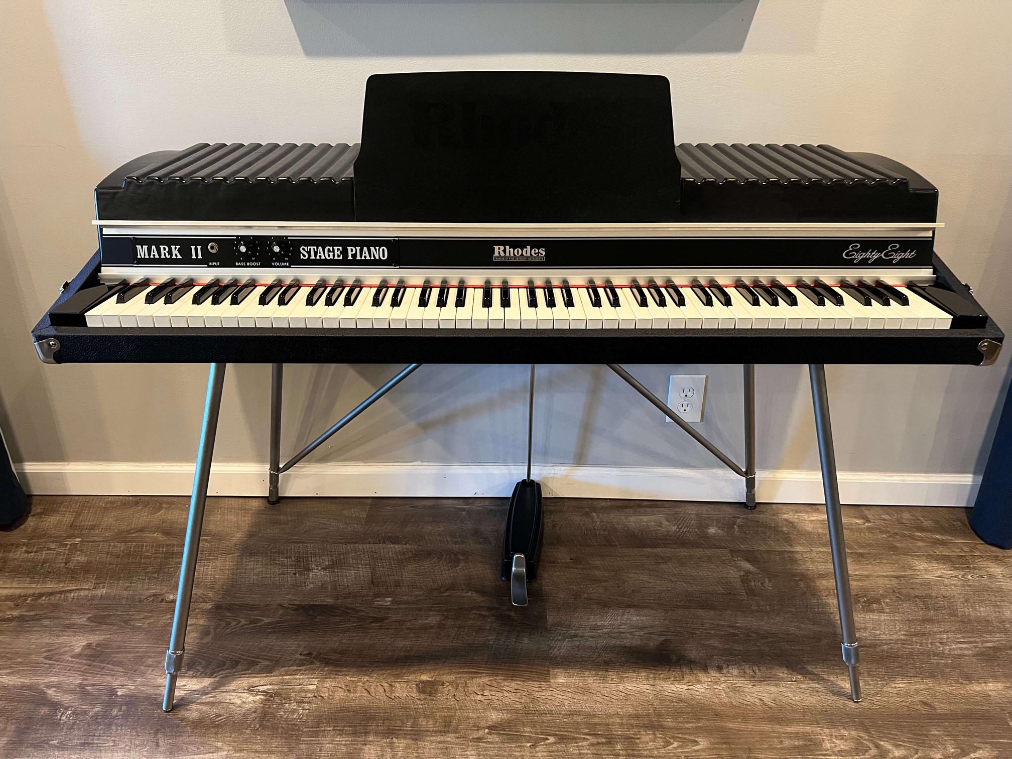 Rhodes Mark II Eighty Eight Stage - Retro Rentals