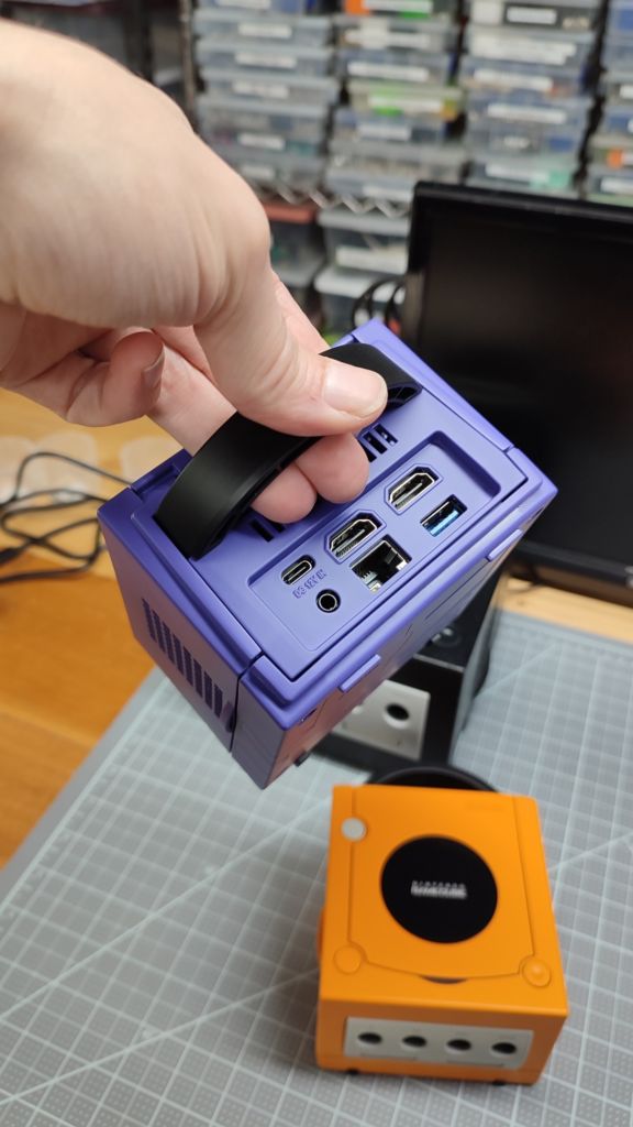 robertdunnart氏がキュートすぎる『ゲームキューブミニ』を制作