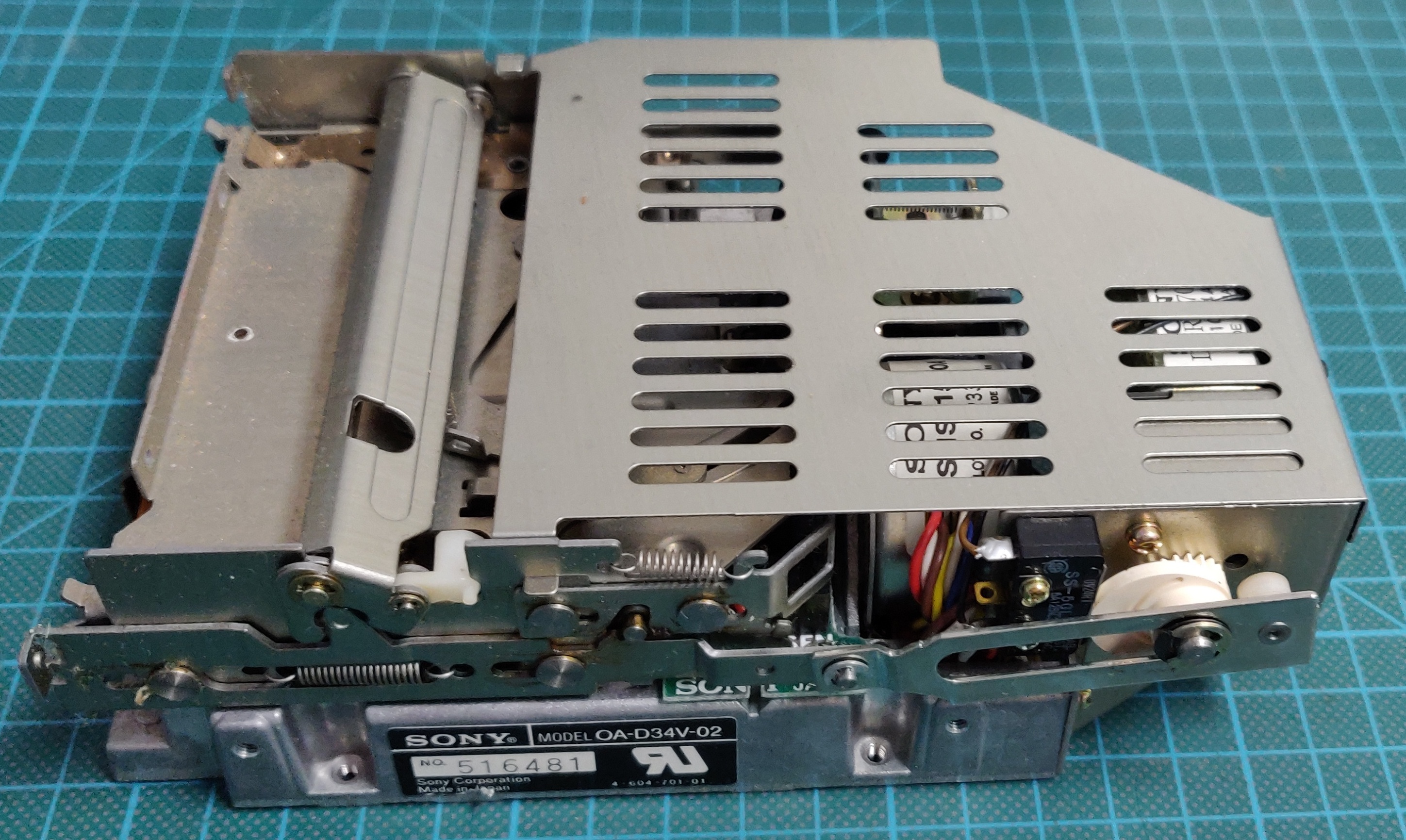 Retro.Engineer - Macintosh 128K (JG 1)