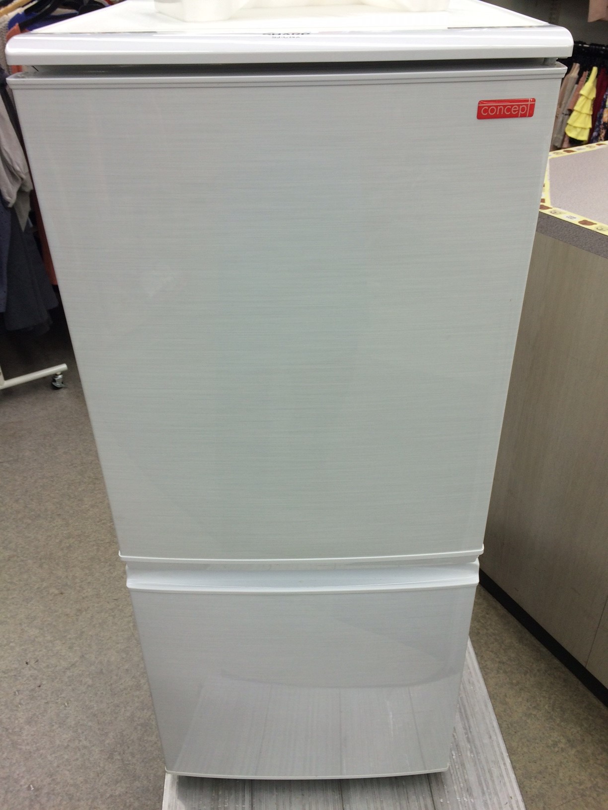 SHARP137L2ドア冷蔵庫SJ-C14X-W2013年製三重県伊勢市松阪市津市