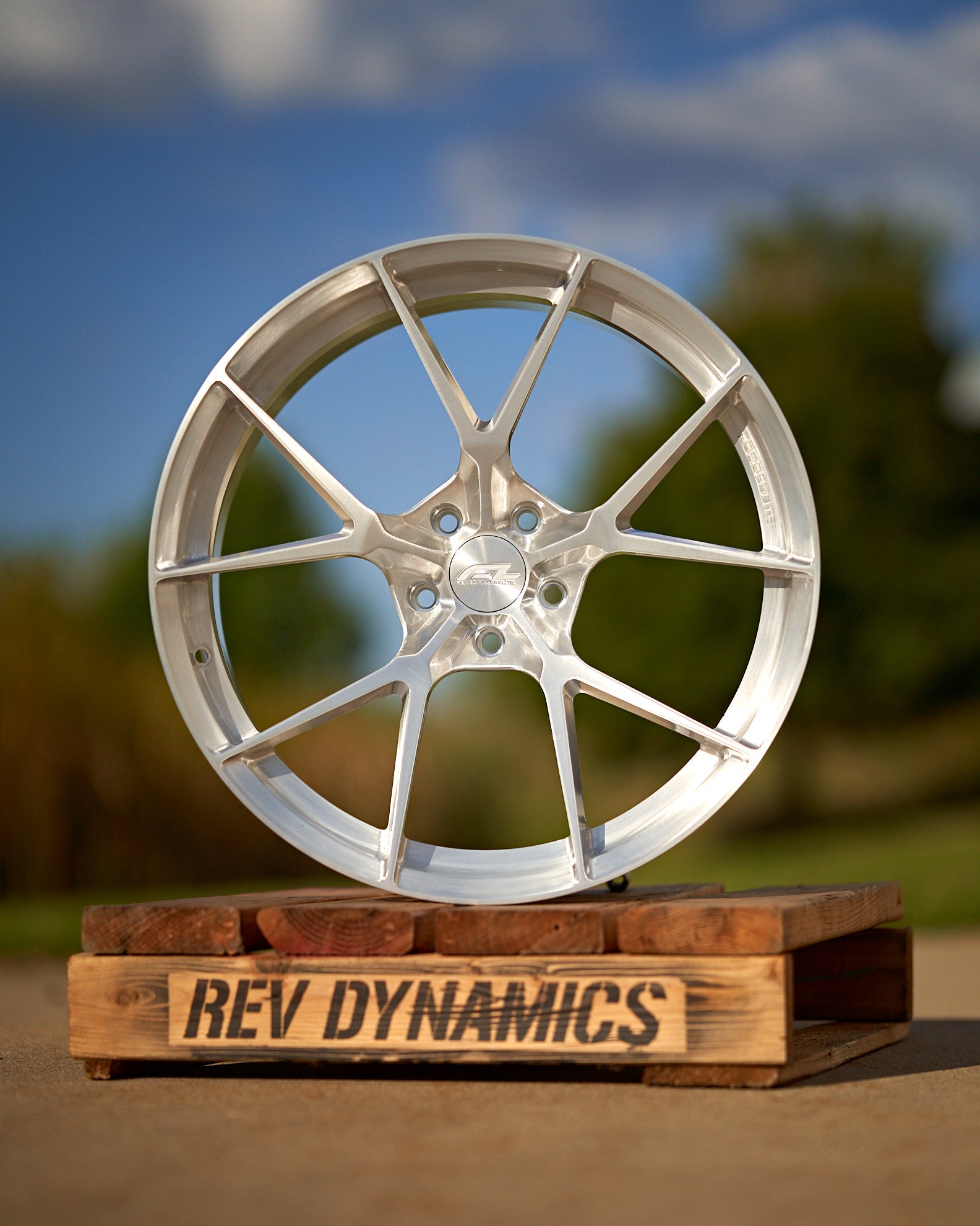 Forgedlite MC5 Wheel & Tire Package for C8 Corvette Z06