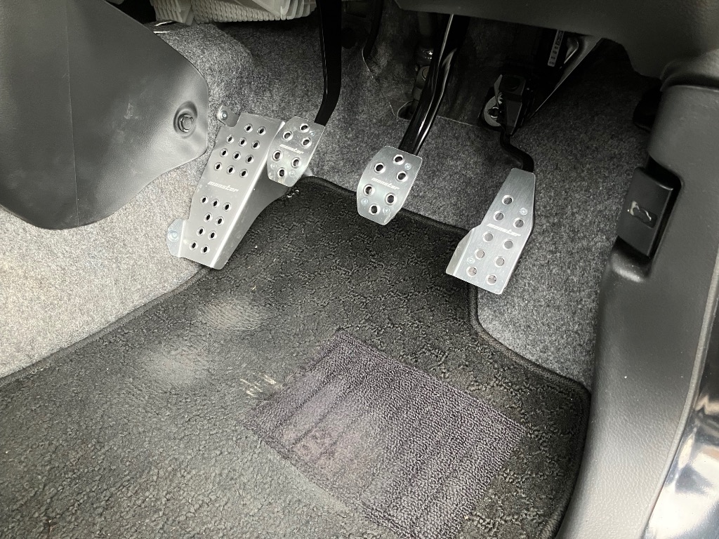 アルト アルトワークス[HA36S]5MT用クラッチペダル[モンスタースポーツ