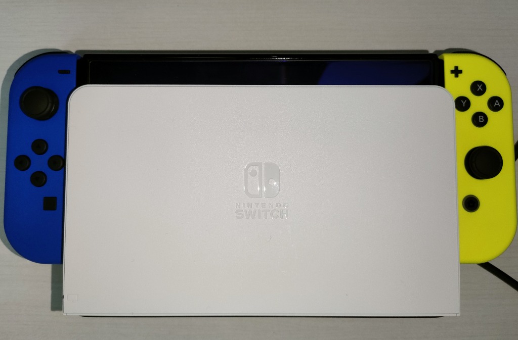 任天堂 Joy-Con（L） ブルー/（R） ネオンイエロー Nintendo Switch