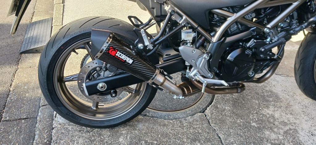 SUZUKI スズキ SV650 16- スコーピオン スリップオン マフラー SERKET
