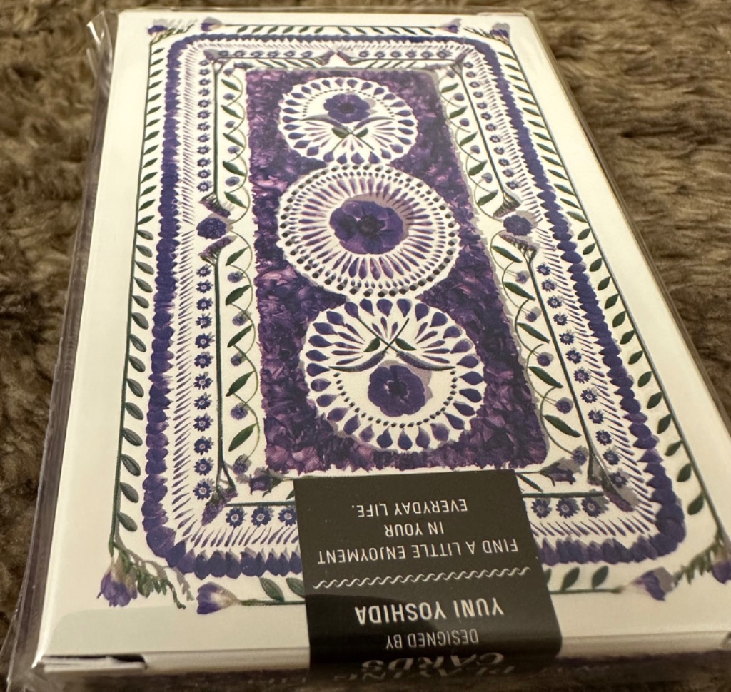 吉田ユニ】PLAYING CARDS purple (POKER SIZE) トランプ : 銀座 蔦屋