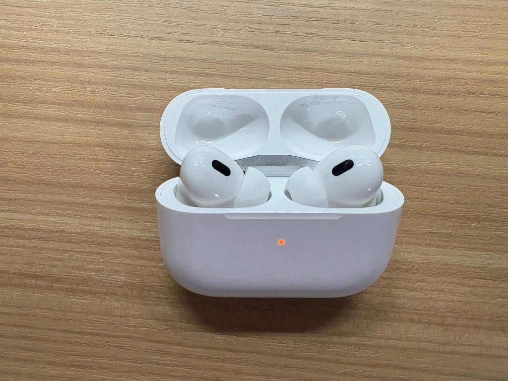 Apple ☆保証未開始 国内正規品 AirPods Pro 第2世代 MTJV3J/A MagSafe