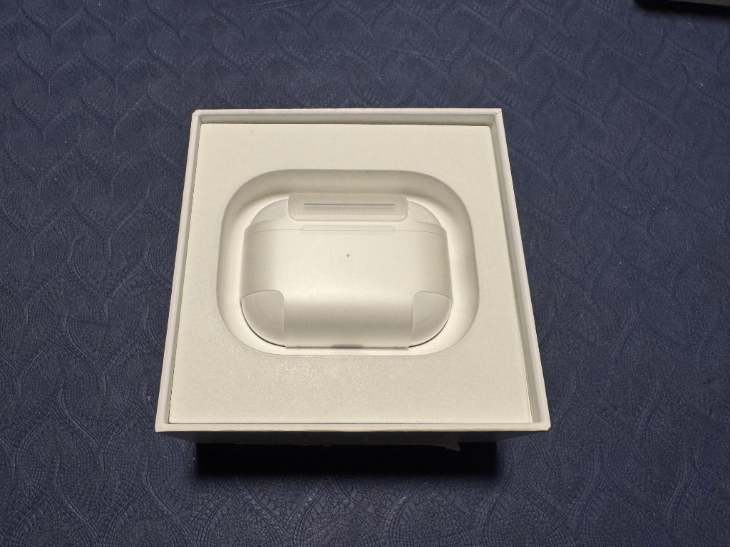 Apple 「訳あり品-外装箱傷あり」新品 AirPods Pro 第2世代 USB-C