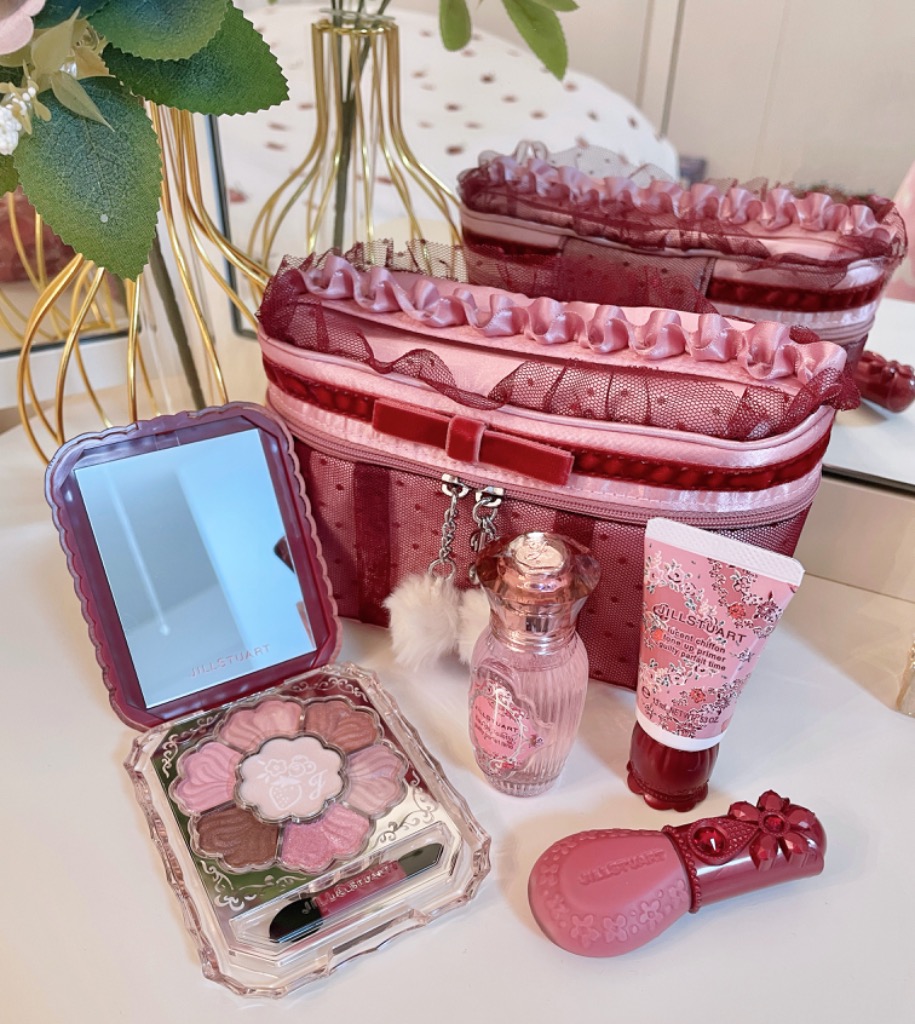 JILL STUART（ジルスチュアート） 【2024年クリスマスコフレ宅配便送料