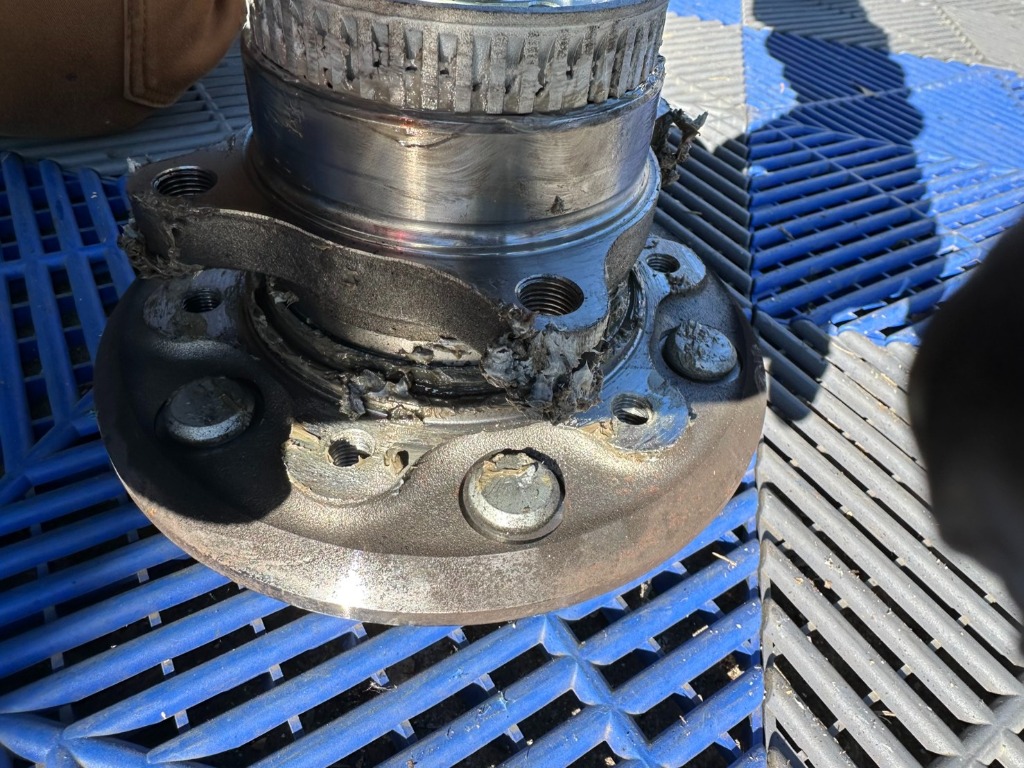 ハイエース 200系 フロントハブASSY ハブベアリングユニット 組み込み