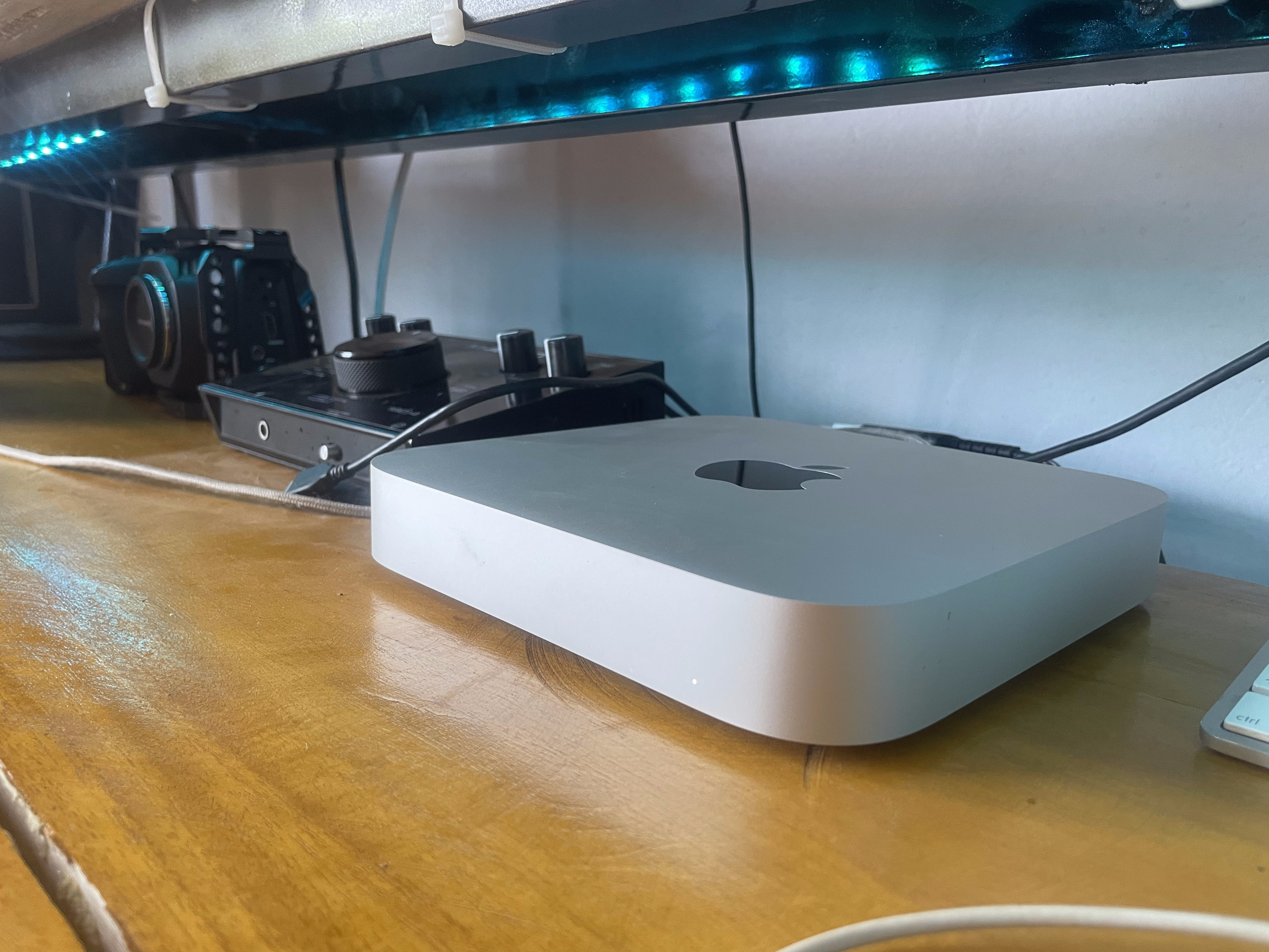 Mac mini (October 2023) M2 Pro 3.5 GHz - SSD 512 GB - 16GB | Back