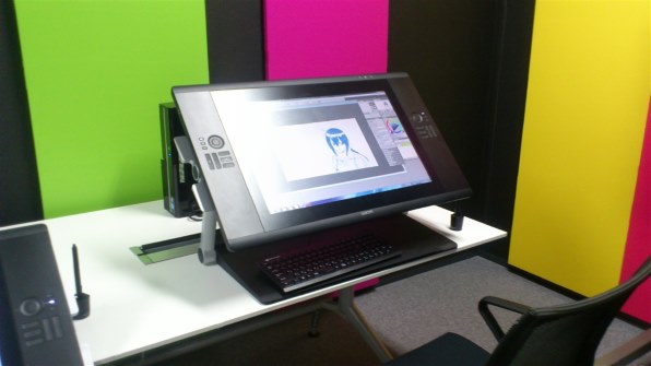ワコム Cintiq 24HD DTK-2400/K0 価格比較 - 価格.com