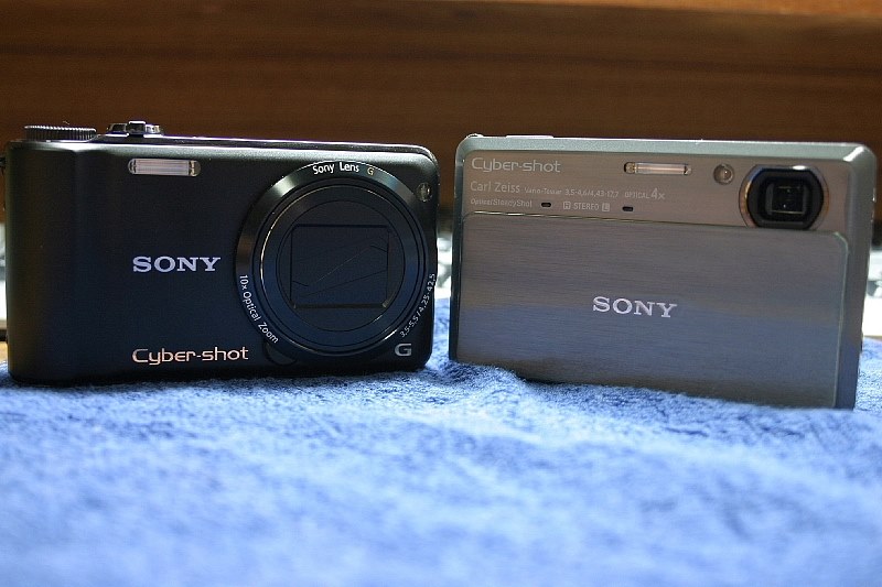 デジカメ史上の名機です』 SONY サイバーショット DSC-HX5V EOS-1D