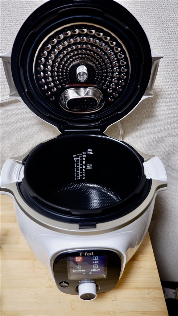 価格.com - 『ふたを開けたところ。白い取手が2022年もでるの特徴