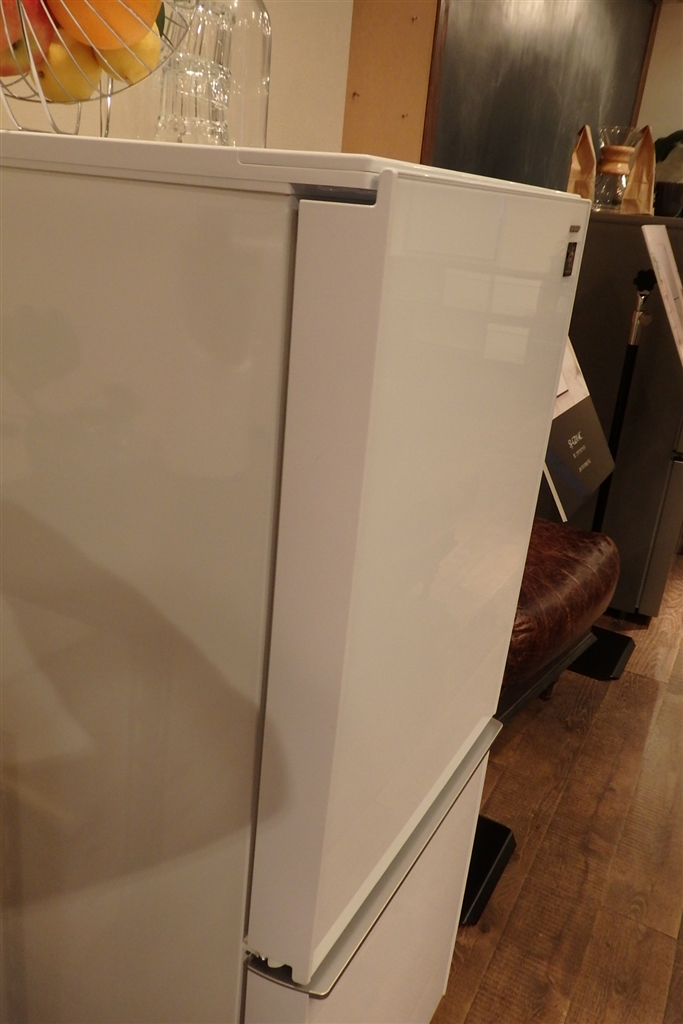 価格.com - 『横から見たデザイン』シャープ SJ-GD14C-W [クリア