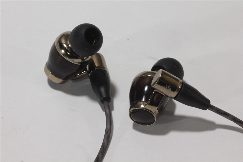 高音質でリアル。そして広がり感のあるサウンド。』 JVC Victor WOOD