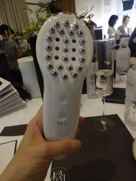 アテックス ルルド フェイスメイクエステ AX-KXL5260wh 価格比較