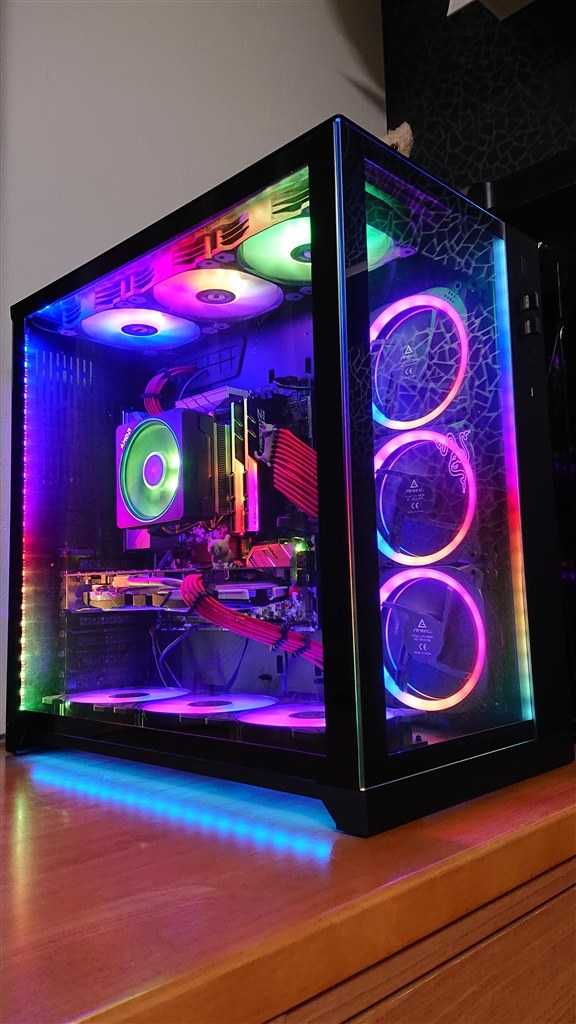 2面ガラスが見栄え最高』 LIAN LI O11 DYNAMIC RAZER Edition