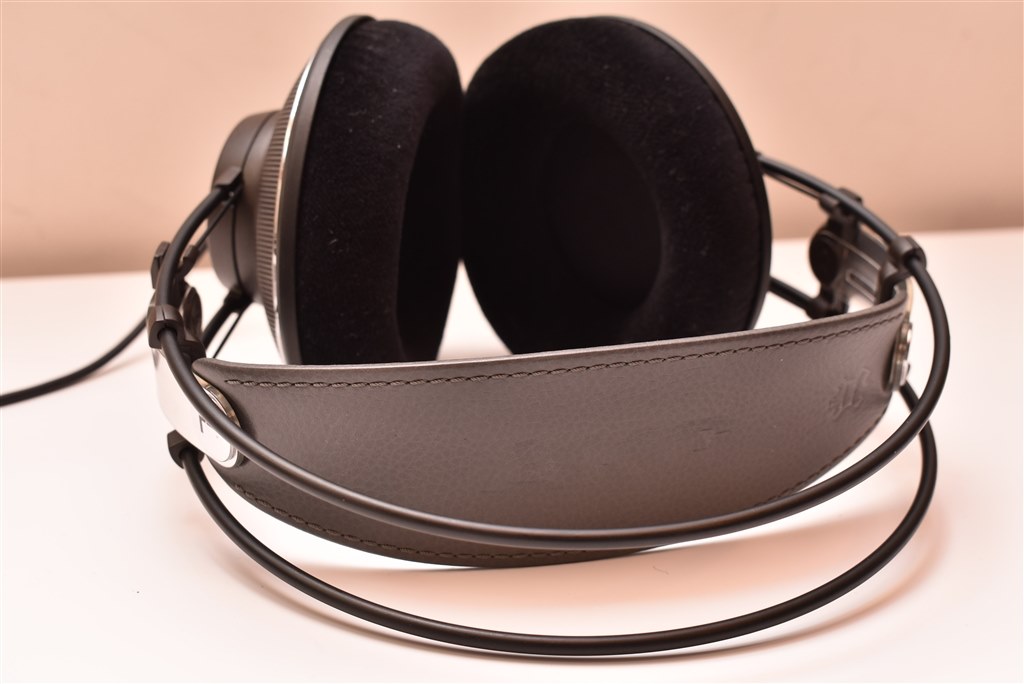 AKG開放型モニターヘッドホンのエントリーモデル K612 PRO-Y3』 AKG