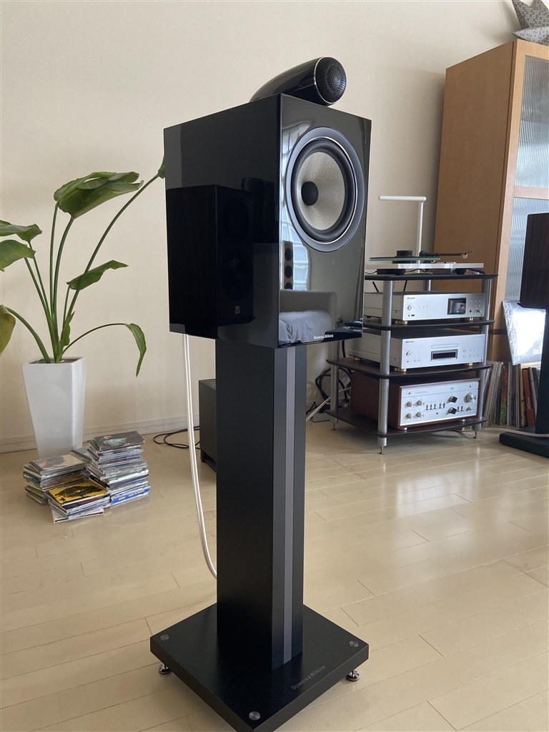 B&W設計の良くできたスタンド』 Bowers & Wilkins FS700S2 [ブラック