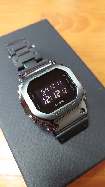 カシオ G-SHOCK GM-5600B-1JF 価格比較 - 価格.com
