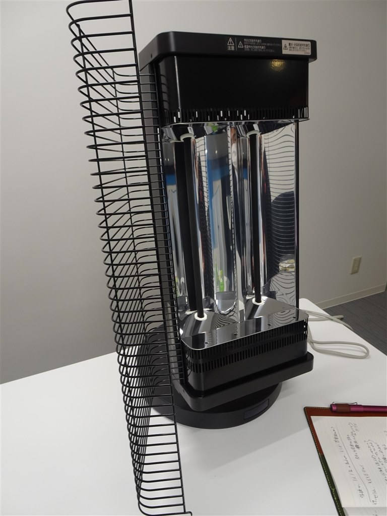 確かな暖房能力と安全性で中身も外見も頼もしい遠赤ヒーター