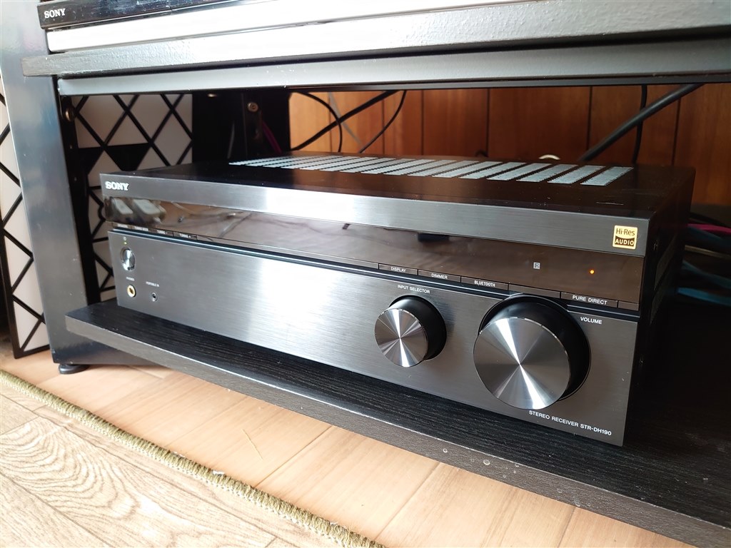 2万円台ハイレゾ対応ピュアアンプ 持ってみると意外と重い』 SONY STR