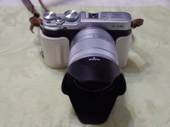 富士フイルム FUJIFILM X-A2 ダブルズームレンズキット [シルバー