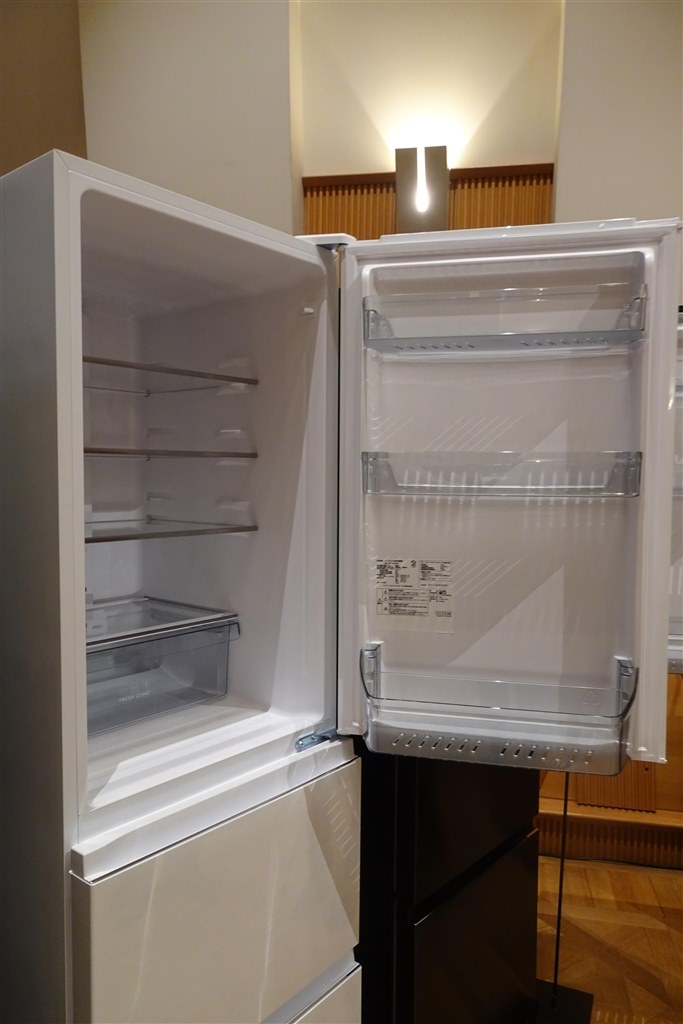 ハイアールが日本向けに設計した3ドア＆スリム設計の冷凍冷蔵庫