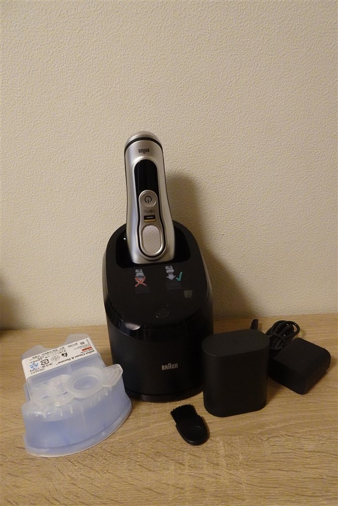 ブラウンの最上位シェーバーも美顔機能をプラス！』 ブラウン ブラウン