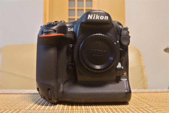 ニコン D4 ボディ 価格比較 - 価格.com