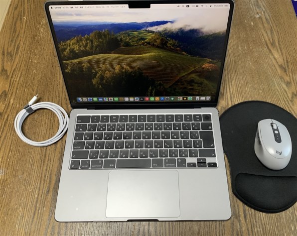 Apple MacBook Air 13.6インチ Liquid Retinaディスプレイ Early 2024
