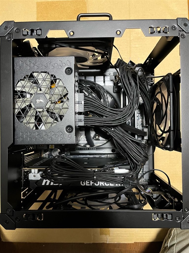 非常に扱いやすいケース』 JONSBO C6 Handle [Black] ニシイズミさんの