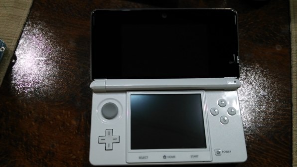 任天堂 ニンテンドー3DS コスモブラック 価格比較 - 価格.com