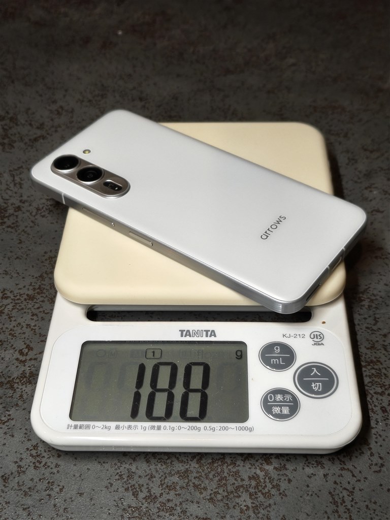 祝！完全復活！日本人のための完成度高いスマホ』 FCNT arrows Alpha