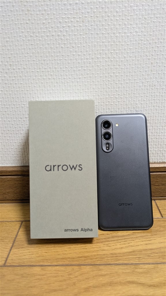 ダイレクト給電を目的に購入』 FCNT arrows Alpha M08 SIMフリー