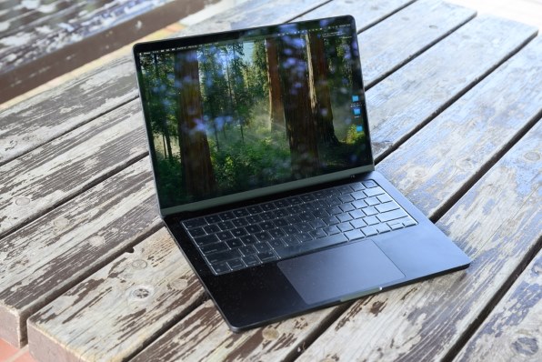 Apple MacBook Pro 14.2インチ Liquid Retina XDRディスプレイ Late