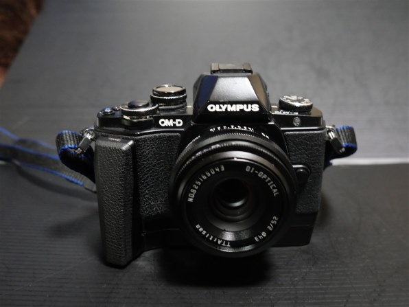 オリンパス OLYMPUS OM-D E-M10 ボディ [シルバー] レビュー評価・評判