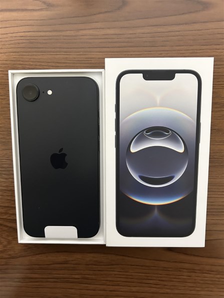 Apple iPhone 16e 128GB SIMフリー [ホワイト] 価格比較 - 価格.com