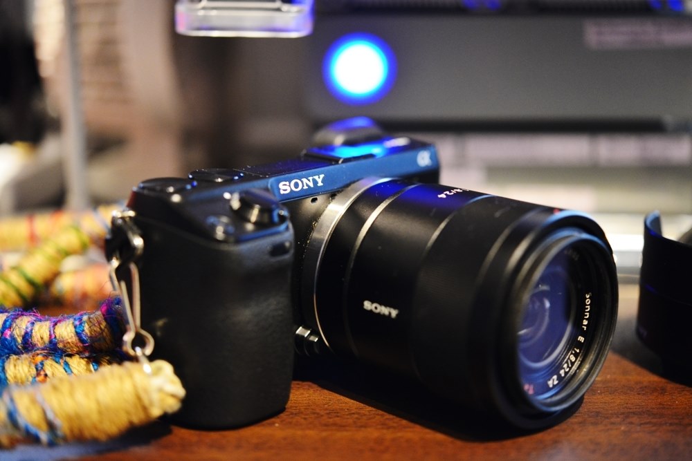 高級ミラーレス一眼の先駆者』 SONY α NEX-7 ボディ ええねんさんの
