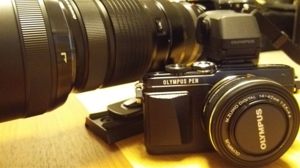 オリンパス OLYMPUS PEN Lite E-PL7 14-42mm EZレンズキット [シルバー